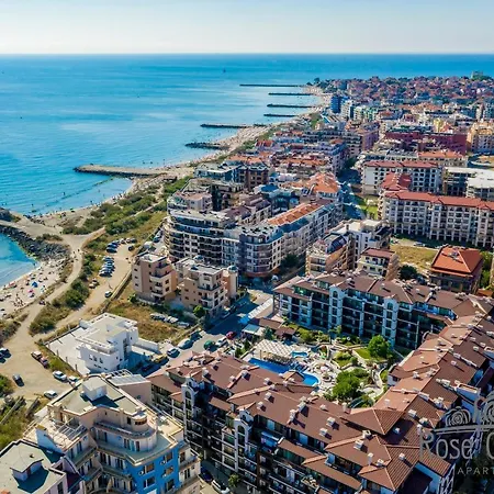 Rose Gardens Ξενοδοχείο με διαμερίσματα 4*