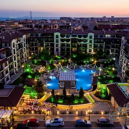 Ξενοδοχείο με διαμερίσματα Rose Gardens 4*