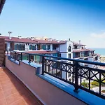 Rose Gardens Hotel apartamentowy 4*