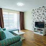 Hotel apartamentowy Rose Gardens