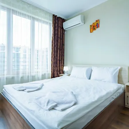 Rose Gardens Апарт-отель