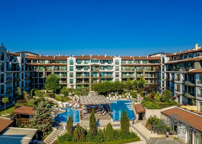 Rose Gardens Apart Otel Ahyolu