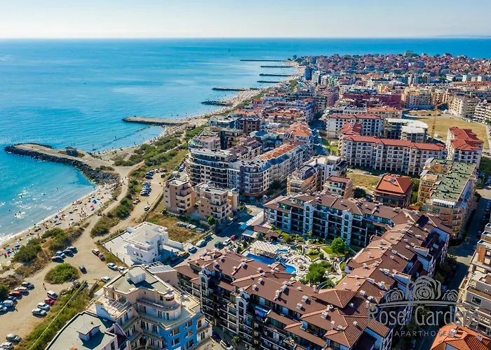 Rose Gardens Apart Otel 4*